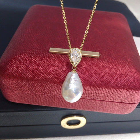 Baroque pearl zirconia pendant necklace with gold-tone chain and teardrop freshwater pearl drop, House of Pearls SY
