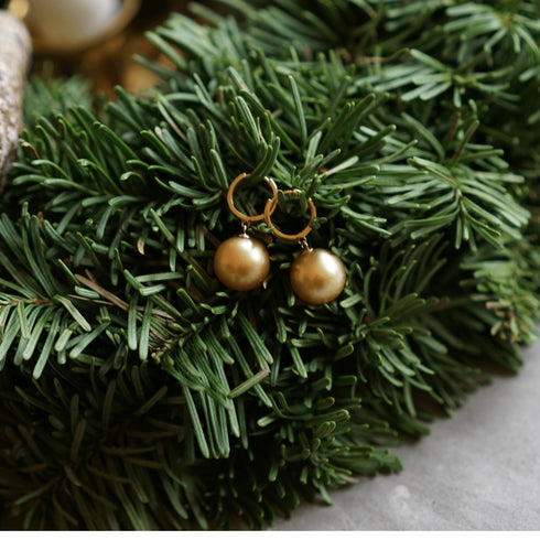 11-12mm 18K Gold Golden South Sea Pearl & Daisy Earrings AAAA Grade - Earrings made with hand-selected pearls from House of Pearls