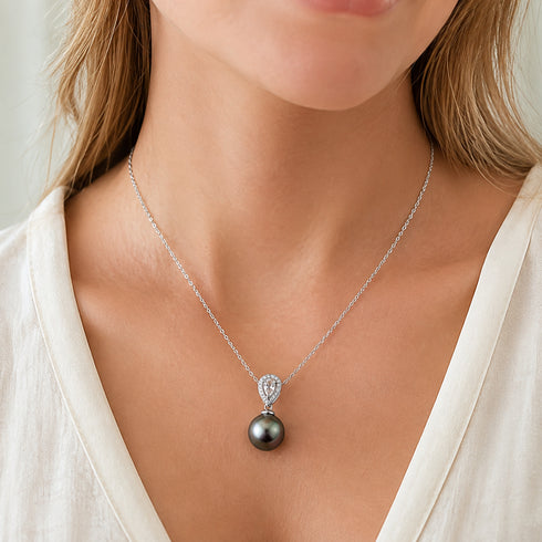 Necklace: House of Pearls Tahitian pearl heart pendant with 11–12mm black pearl on silver chain