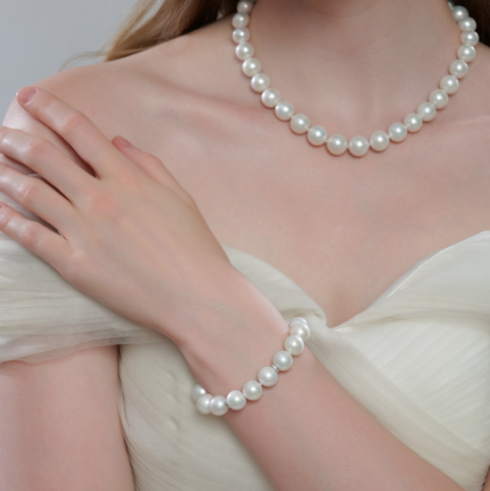 11-13mm White Edison Pearl Bracelet by House of Pearls-JMY; a single strand of large Edison pearls.