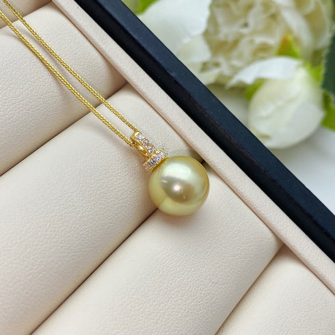 Vintage Milk-Drop Golden South Sea Pearl 18K Gold Pendant Necklace