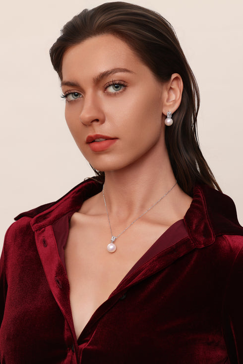 12–13mm Freshwater Pearl Geometric Zircon Pendant Necklace