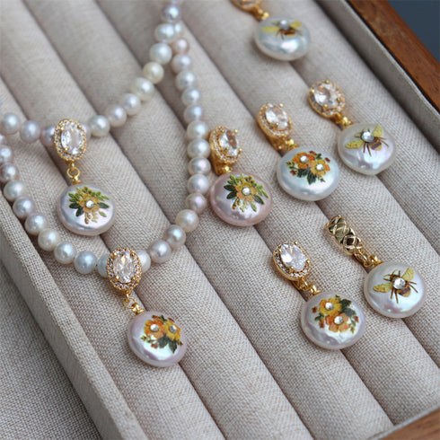 Hand-Painted Bee & Flower Baroque Pearl Clip Pendant Only - House Of Pearls