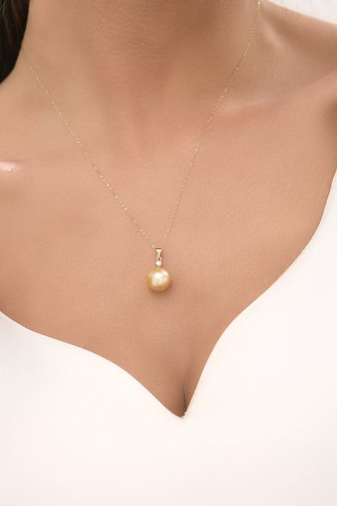 18K Gold Golden South Sea Pearl & Gloria Pendant Necklace - Necklaces made with hand-selected pearls from House of Pearls