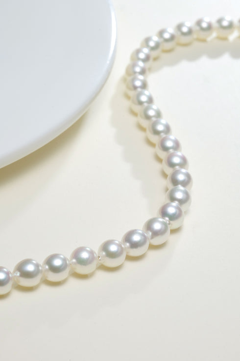 Akoya pearl strand necklace, 5.5–6mm white Japanese pearls