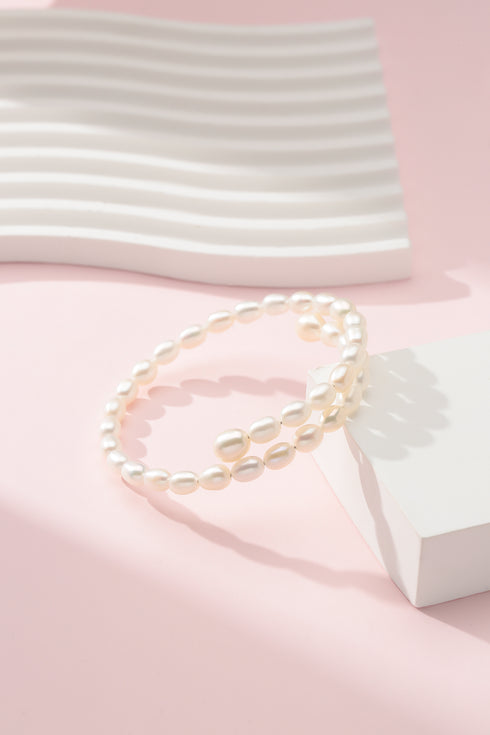 6-7mm freshwater rice pearl bracelet, white pearls on a delicate strand