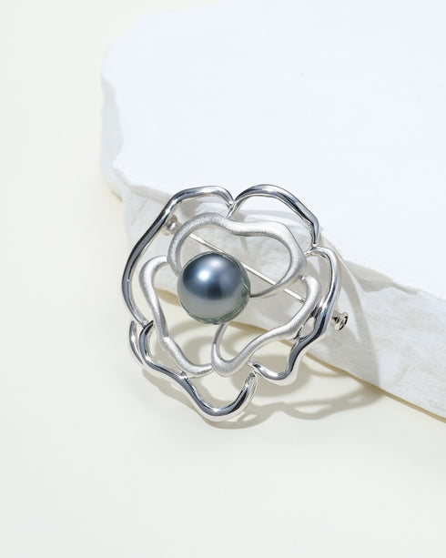6–7mm Tahitian Pearl Rose Brooch - Brooch made with hand-selected pearls from House of Pearls