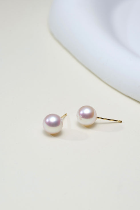 Akoya pearl stud earrings; lavender-pink 5.5–7.5mm pearls set on gold posts (pair)