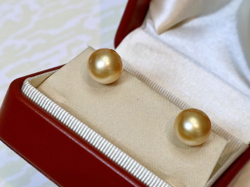 10-11mm Golden South Sea Pearl & Classic Stud Earrings 18K Gold