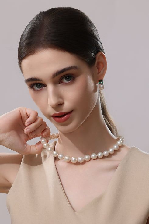Graduated White Freshwater Pearl Necklace