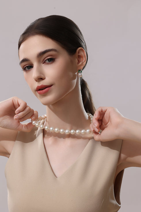 Graduated White Freshwater Pearl Necklace