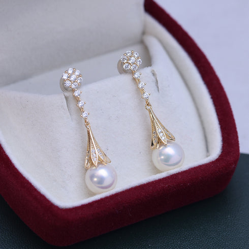 Earrings: a pair of 8-9mm freshwater pearl and CZ daisy drop, gold-tone setting, House Of Pearls - JT (US)