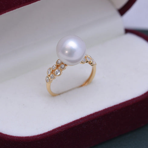 8-9mm freshwater pearl & Gloria CZ ring, gold-tone band with pavé CZ accents