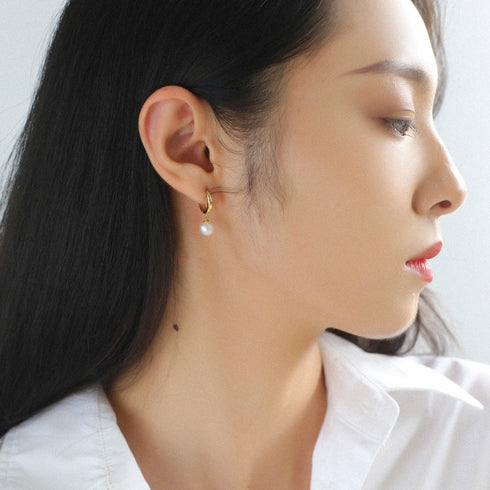 9-10mm Freshwater Pearl Drop Earrings - Earrings made with hand-selected pearls from House of Pearls