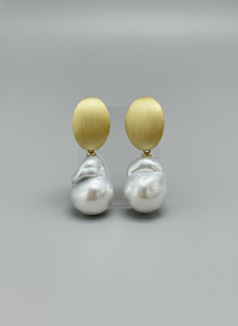 13-14mm White South Sea Baroque Pearl Brushed Gold Oval Drop Earrings