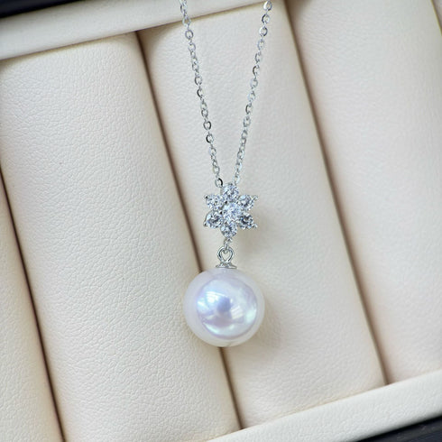 10-11mm Snowflake Freshwater Pearl Earrings