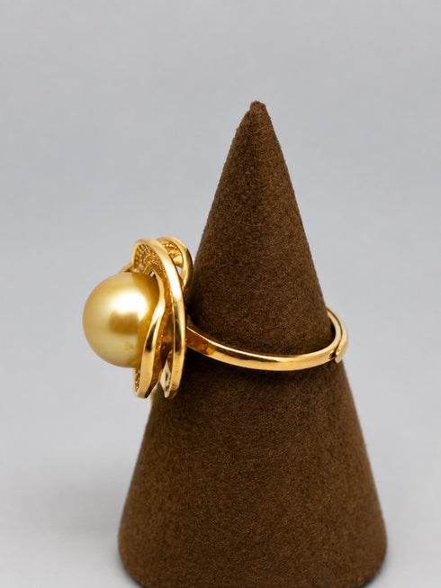 Ring, gold-tone with 10–11mm Golden South Sea pearl and rose halo setting, House Of Pearls XM