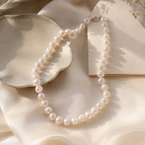 Pearl necklace, graduated 9–12mm white freshwater pearls, House Of Pearls -JT.