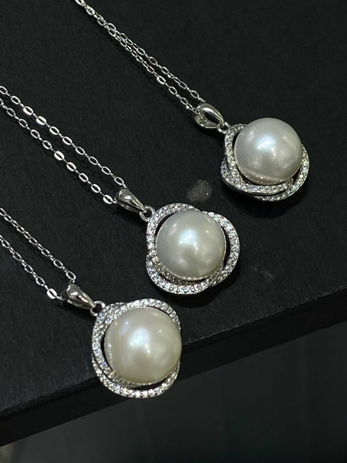 11-12mm White Freshwater Pearl & Rose Pendant Necklace - Necklaces made with hand-selected pearls from House of Pearls