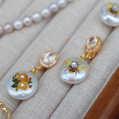 Hand-Painted Bee & Flower Baroque Pearl Clip Pendant Only - House Of Pearls