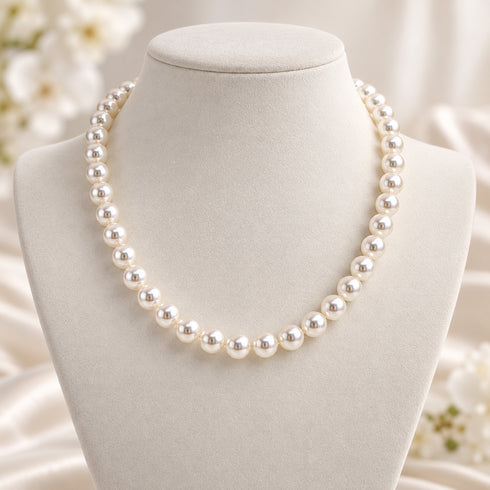 Hanadama Grade Akoya pearl necklace, 8.0–8.5mm, PSL-certified, white pearls.