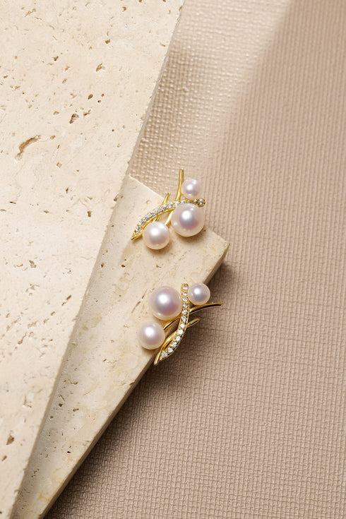 Freshwater Akoya Pearl & Zircon Curve Earrings