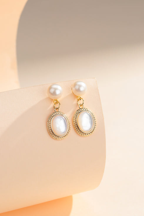 White Crystal Mother of Pearls Earrings - House Of Pearls