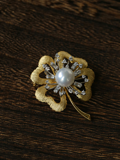10–11mm Freshwater Pearl Four-Leaf Brooch