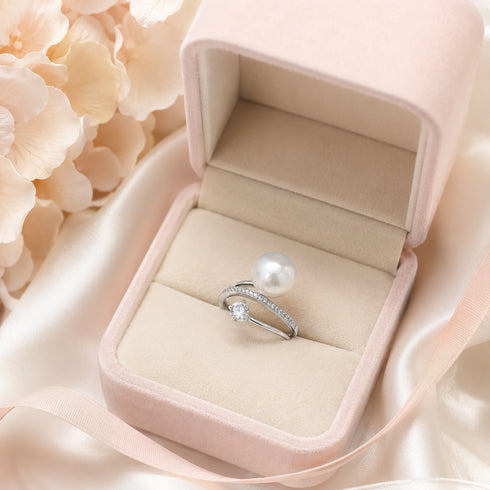 Pearl ring with 8–9mm Akoya pearl and diamond-accent band in pink velvet box