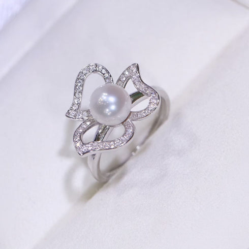 Ring by House Of Pearls: Aurora White Freshwater Pearl Floral Ring with crystal-studded petals.