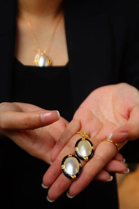 Deluxe Mabe Stud Earrings - House Of Pearls