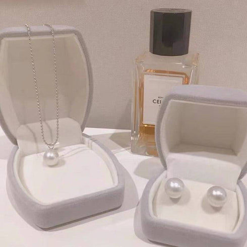 Edison Large Freshwater Pearl Stud Earrings - House Of Pearls