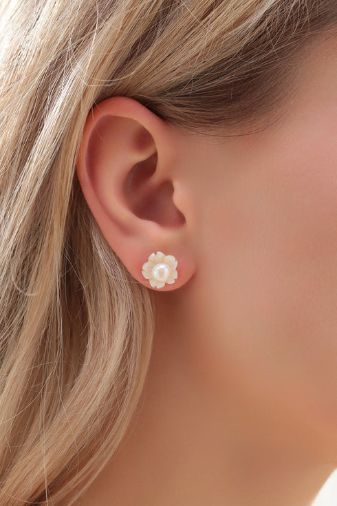 6-7mm Floral Freshwater Pearl Ear Stud Earrings - Earrings made with hand-selected pearls from House of Pearls
