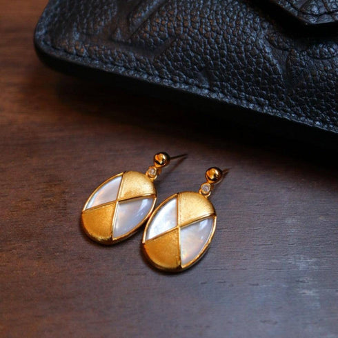 Rhombus Mother of Pearls Earrings Gold Vermeil - House Of Pearls