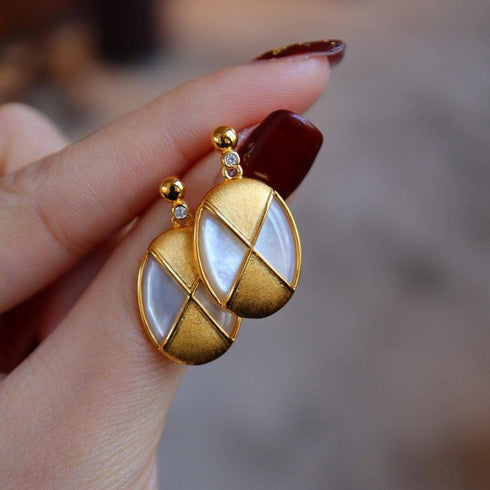 Earrings Rhombus Mother of Pearl in gold vermeil with white iridescent inlays
