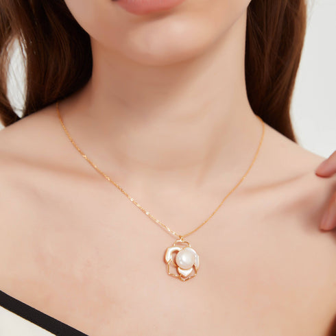 Rose White Mother of Pearls Set - House Of Pearls