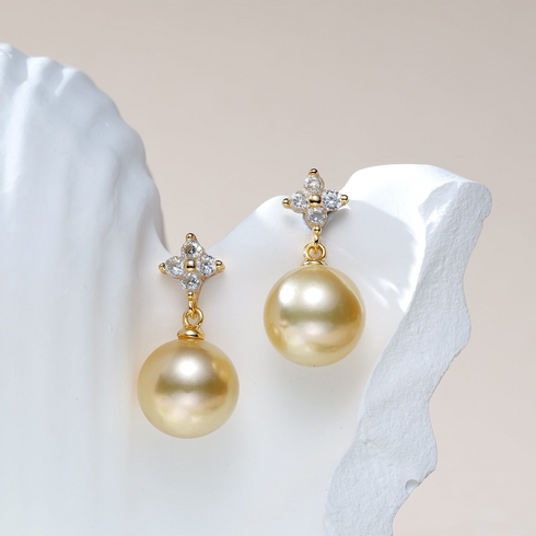 Earrings House Of Pearls XM pair: 10–11mm Golden South Sea Pearl clove earrings, gold with diamonds