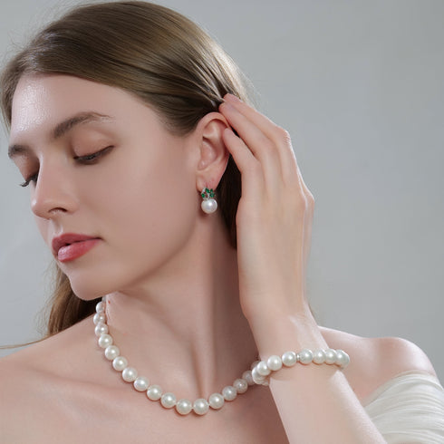 Graduated White Freshwater Pearl Necklace - Necklaces made with hand-selected pearls from House of Pearls