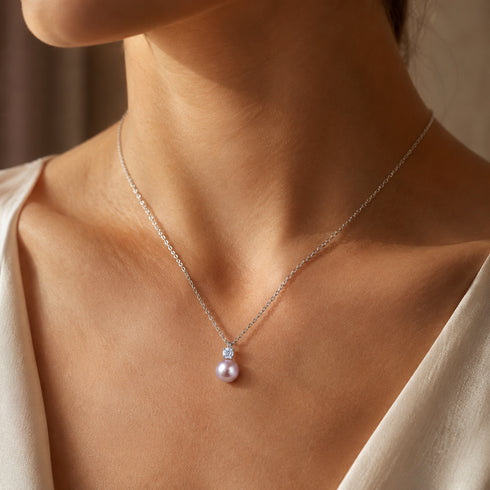 10-11mm freshwater pearl Sasha necklace on silver chain with crystal accent