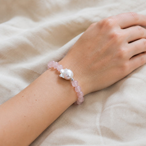 Rose quartz pink bead bracelet with a baroque pearl charm by House of Pearls-vera