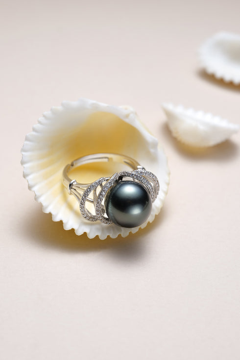 Tahitian South Sea Pearl Ocean Weave Ring, silver setting with pavé diamonds and a dark Tahitian pearl