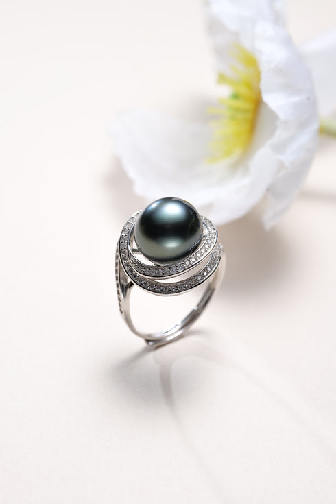 Tahitian South Sea Pearl Ocean Swirl Ring with pavé diamonds on a silver band