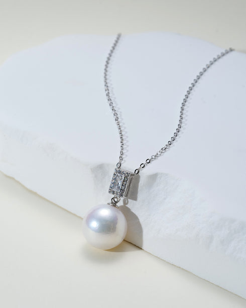 12–13mm Freshwater Pearl Geometric Zircon Pendant Necklace