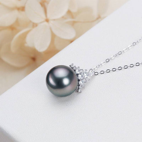 10-11mm Tahitian Pearl & Queen Pendant Necklace - Necklaces made with hand-selected pearls from House of Pearls