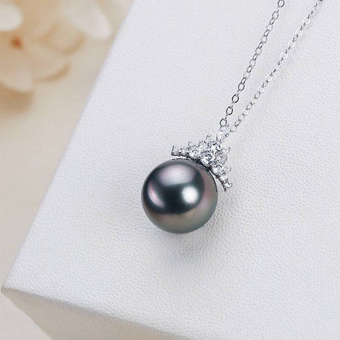 10-11mm Tahitian Pearl & Queen Pendant Necklace - Necklaces made with hand-selected pearls from House of Pearls