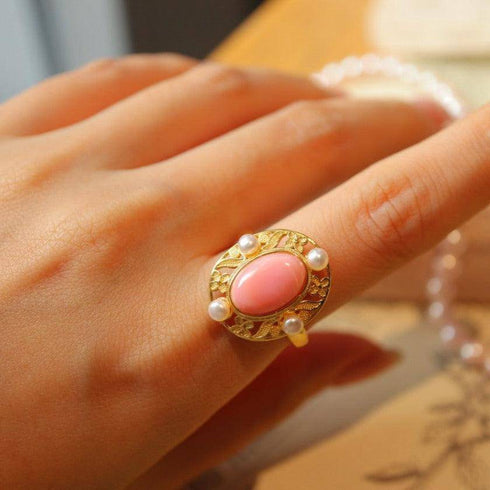 Stylish Pink Queen Conch Shell Pearls Ring Gold Vermeil - House Of Pearls