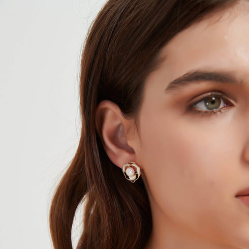 Rose White Mother of Pearls Set earrings with gold-tone frame and pearl accents