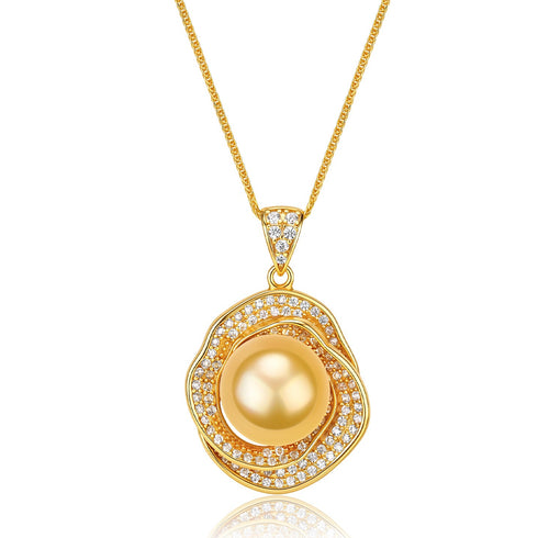 Pendant necklace in gold with a 10–11mm Golden South Sea pearl in a diamond-rose halo, House Of Pearls - XM