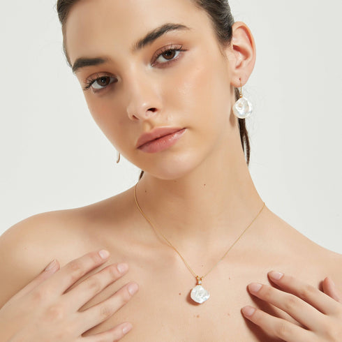 Petal-Shaped Floral Baroque Pearl Necklace and Earrings Set - House Of Pearls