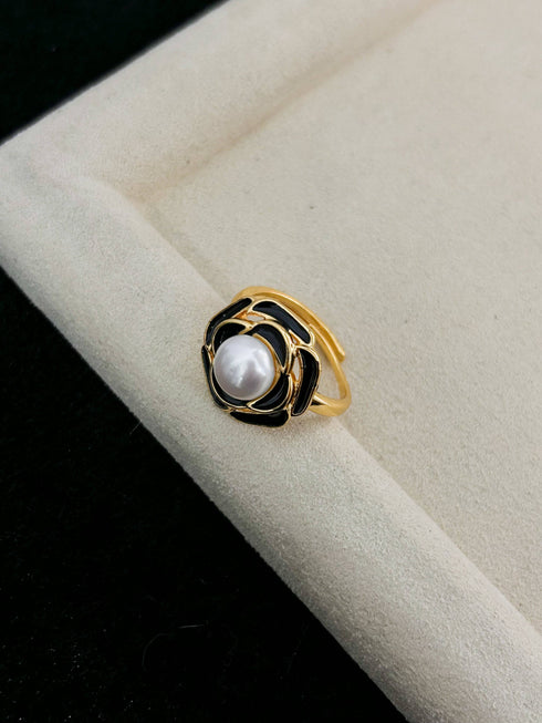 Black Camellia Pearl Jewelry Set - House Of Pearls